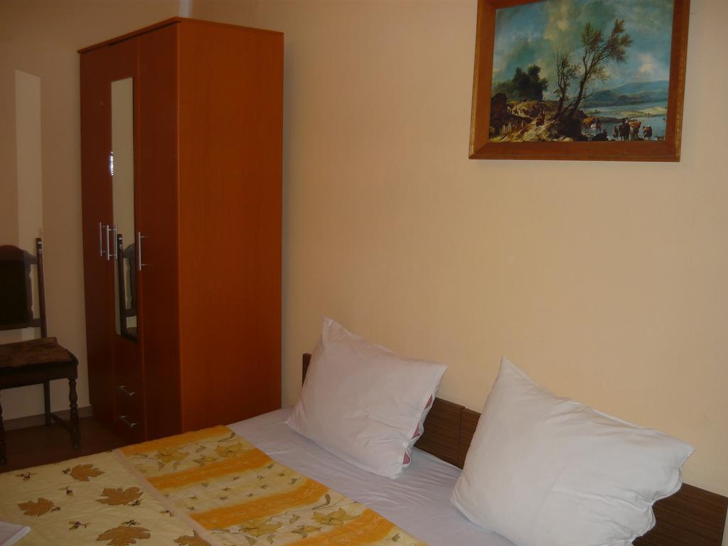 Rooms Banicevic Risan Rum bild
